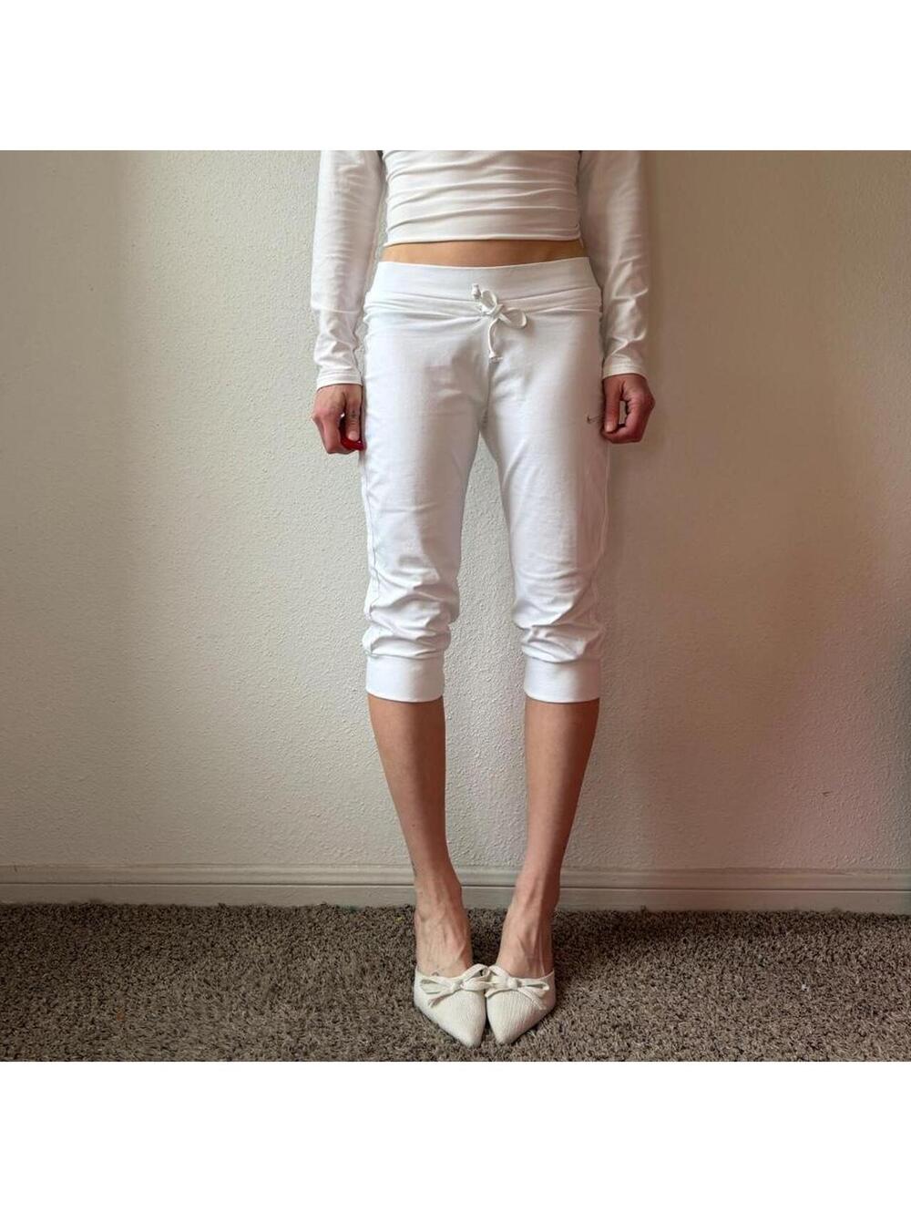 Vintage y2k Nike low rise wide leg white cropped athletic wear capris